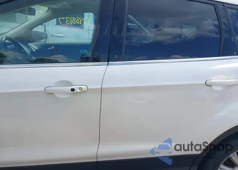 2017 Ford Escape Titanium из США, поврежденный, VIN 1FMCU0JD2HUC46602